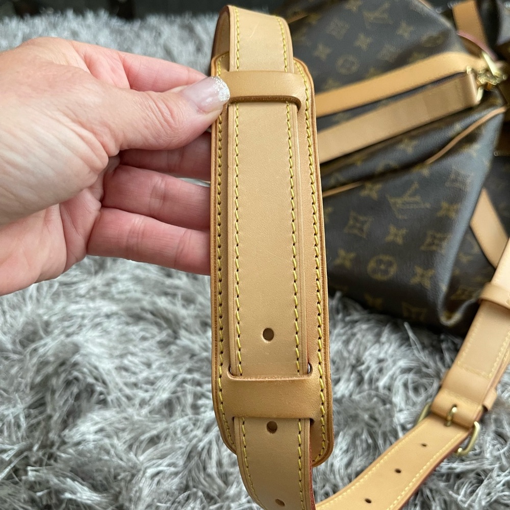 Louis Vuitton Keepall Bandouliere 55 - Picture 7 of 14